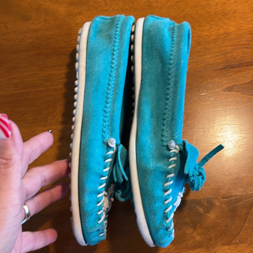Minnetonka Blue Suede Moccasin Loafers shoes with Beading Size 8.5 - Picture 7 of 9